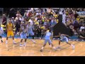Julius Randle Finishes Nasty Two-Handed
