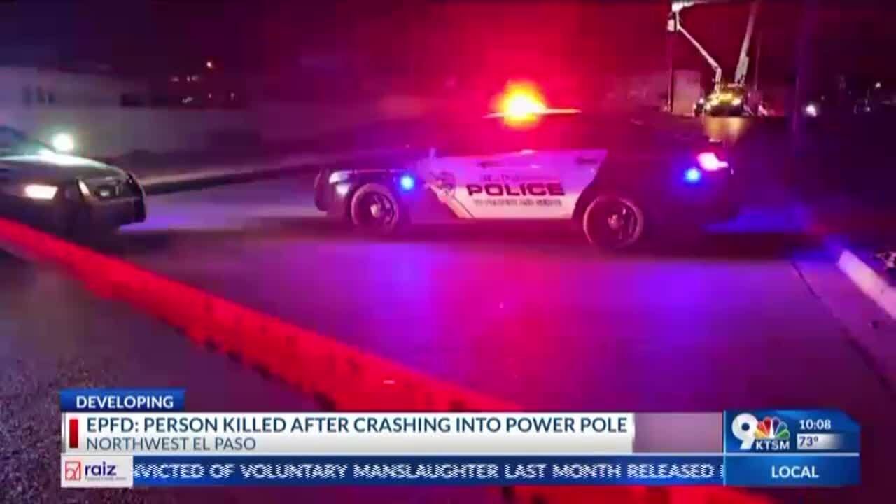 Car crashes into pole, catches fire - YouTube