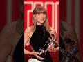 And just like that The Fate of Ophelia is Video of the Year at the #VMAs 🎬🏆 Congrats Taylor Swift