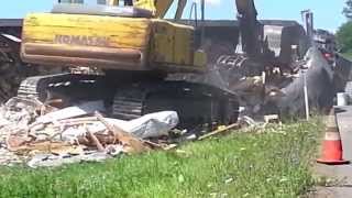 Tractor trailer overturns - PressEnterpriseOnline.com