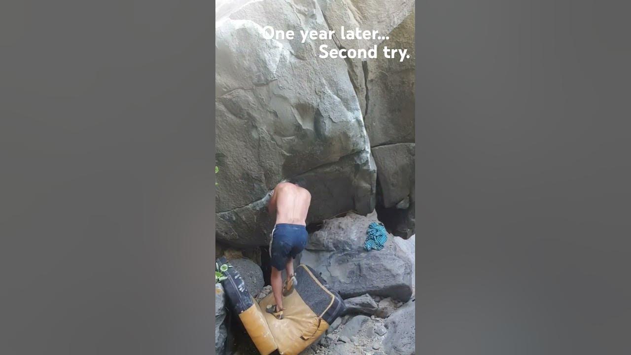 Two moves in a 7c boulder. - YouTube