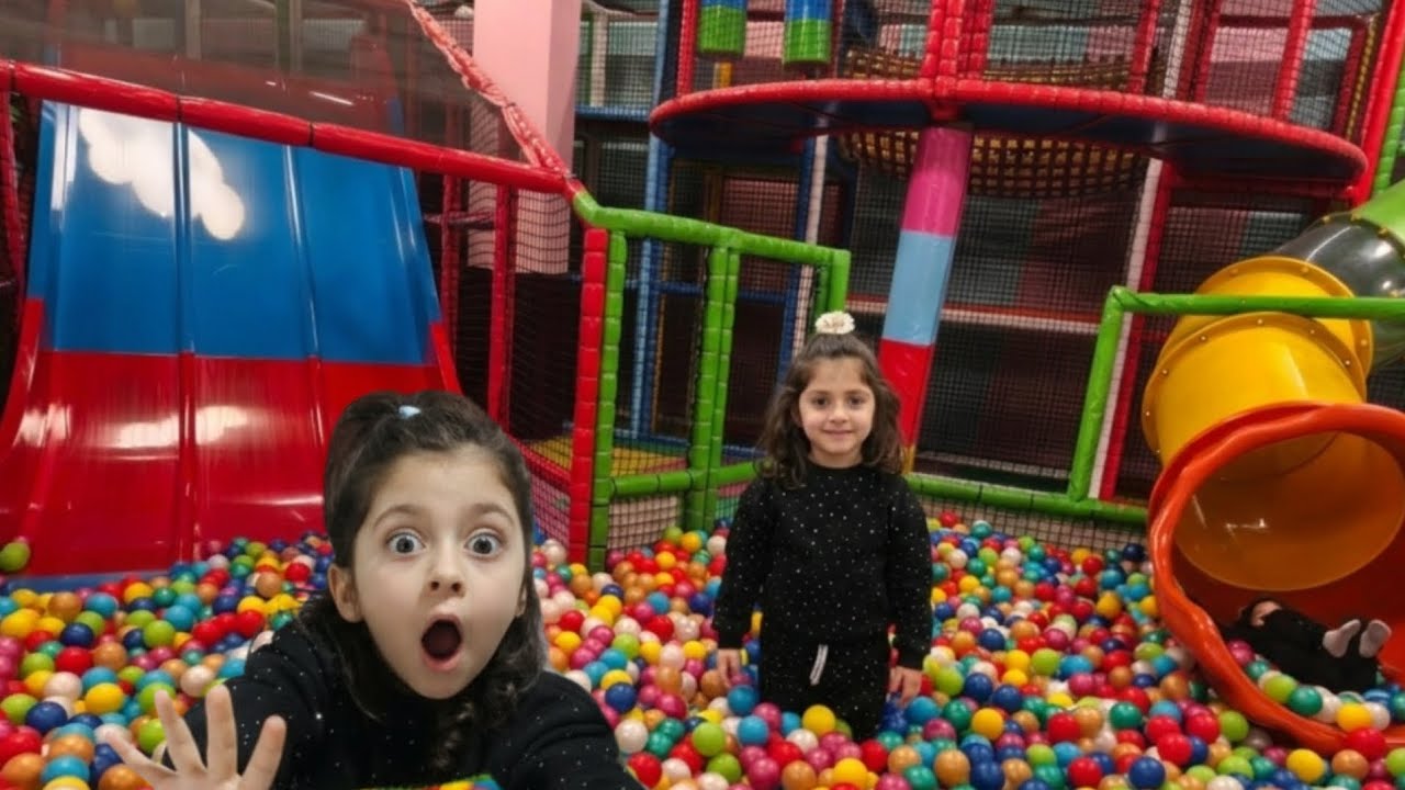 Top havuzuna gitti Cemre🥳🤣