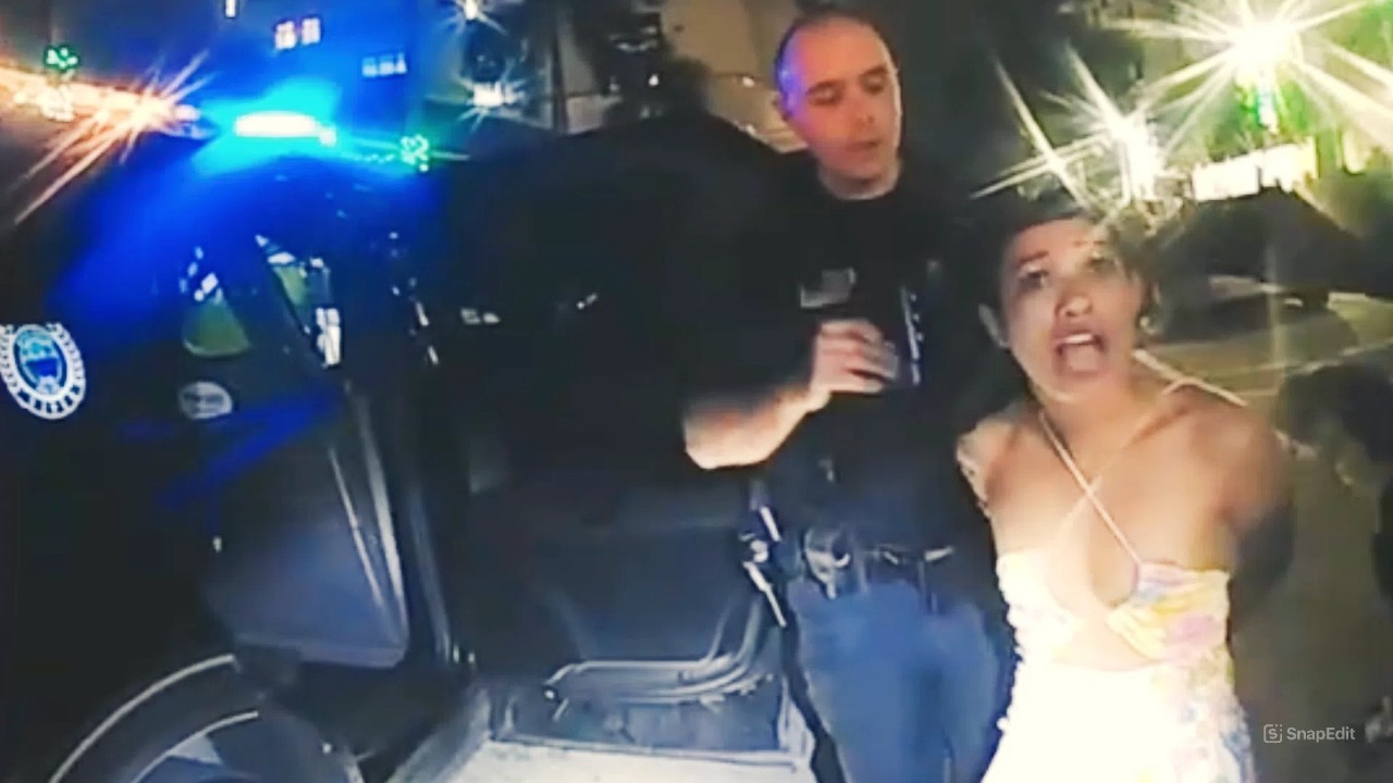 She’s a hot mess. GEEZ: Cops