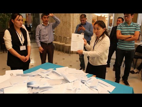 Videó: Narszultan Nazarbajev, Kazahsztán elnöke, elnökválasztás, életrajz és jogkörök