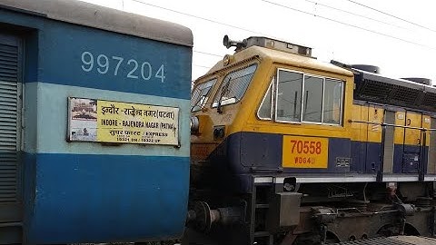 RAJENDRA NAGAR TERMINAL TO INDORE EXPRESS CROSSING AT BIHITA STATION OVERTAKE MEMU