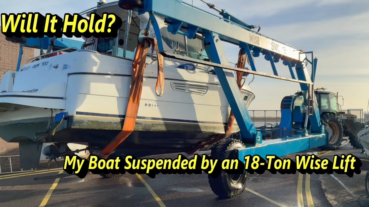 Выдержит ли оно? Моя лодка подвешена на 18-тонном подъемнике.