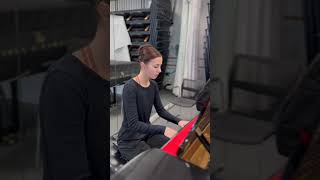 In the Spotlight | Featuring Artist Alexis Workowski