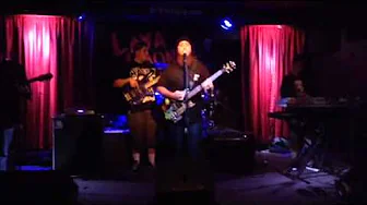 Spliff Vision-Love one another(Live at DiPiazzas LBC) Spliff Vision-Love one another(Live at DiPiazzas LBC)