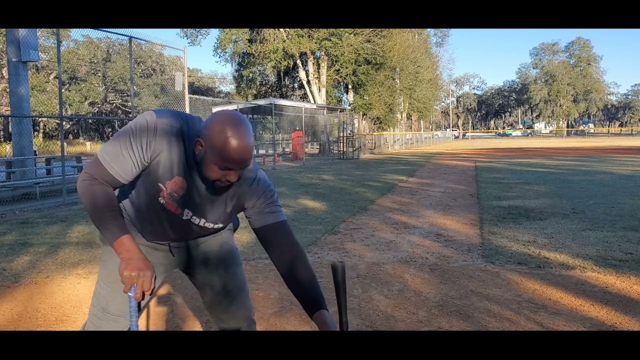 These two techniques will help increase your bat speed. Mejora la velocidad de tu bate.
