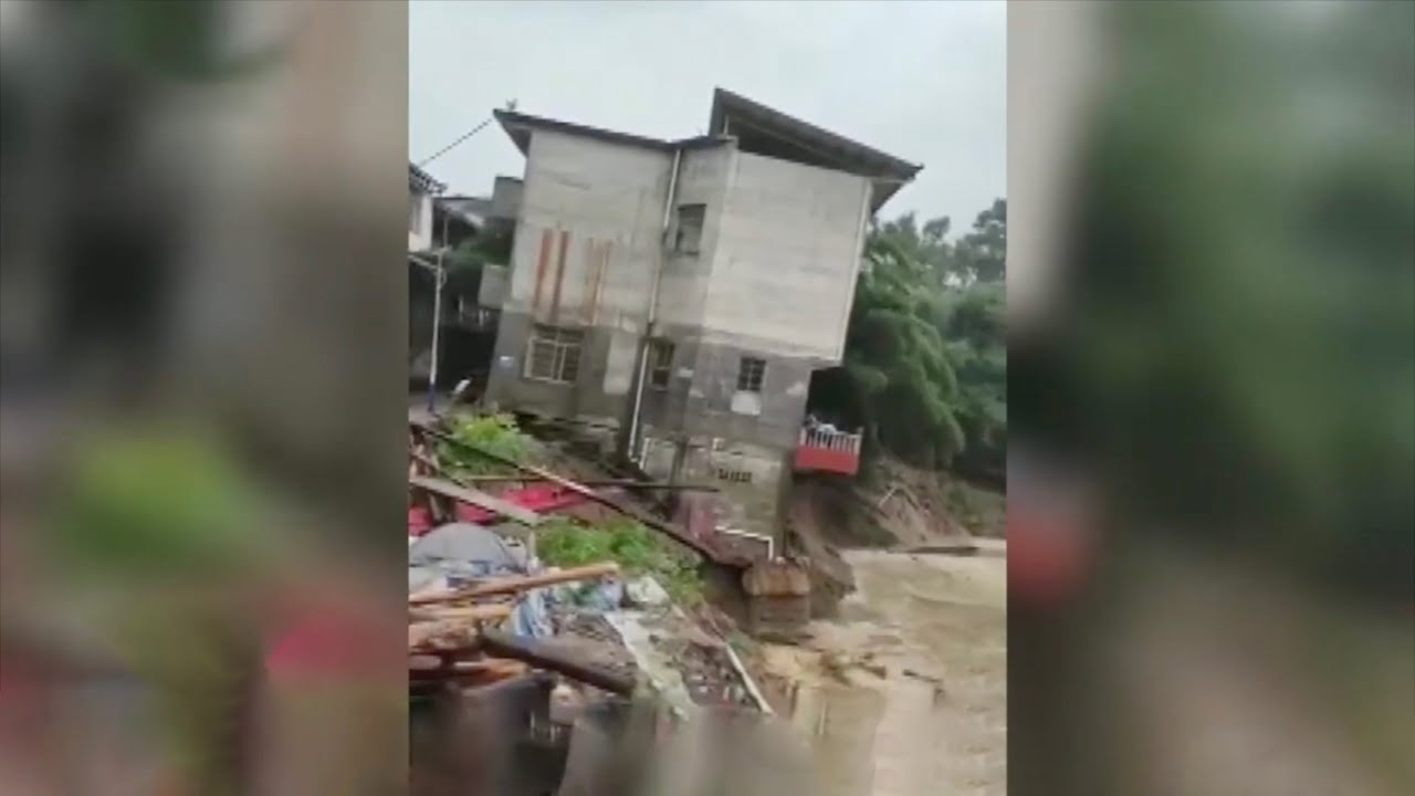 At least 20 killed or remain missing in southern China flooding