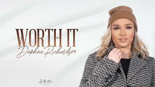 ⁣Daphne Richardson - Worth It