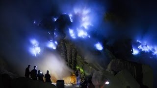 Download Lagu Amazing Ijen Crater - The Largest Acid Lake In The World MP3