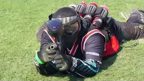 AGG Trisket Standing