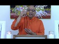 What is a Japa mala and how does one chant mantra with it?