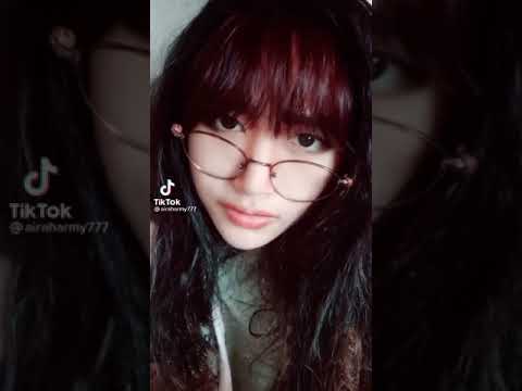 فتاه تشبه تاي بطريقه لا تصدق