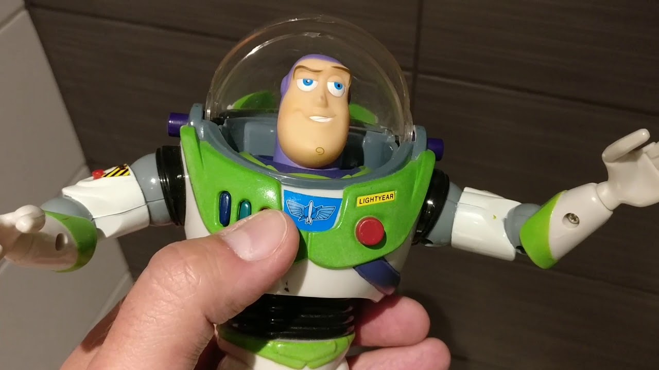 i am buzz lightyear