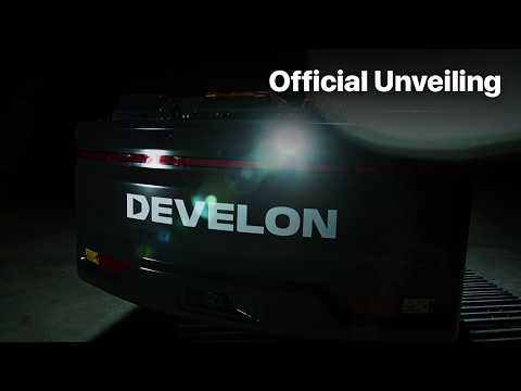 DEVELON DX400LC-9 Unveiled at CONEXPO Las Vegas