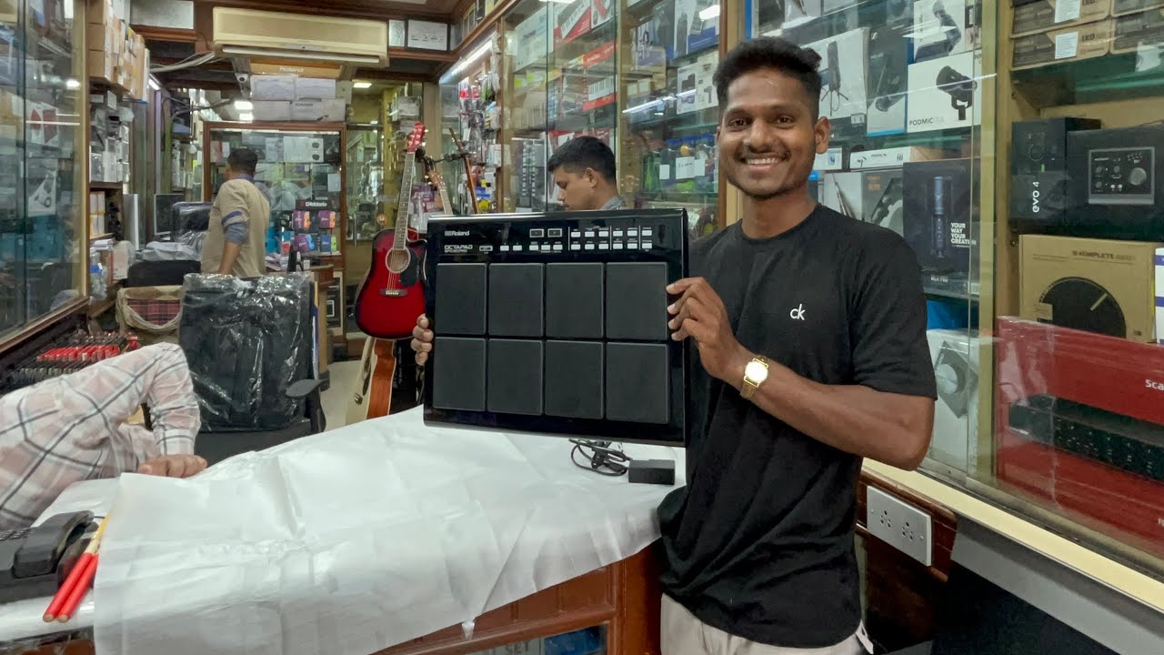 मुंबई CST वरून मी खरेदी केले एक ELectronic Instrument 