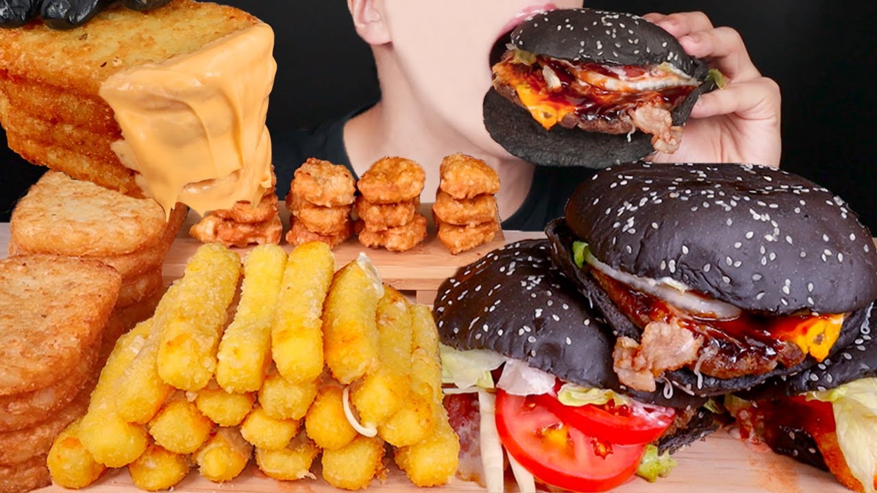 ASMR BURGER KING CHICKEN NUGGETS CHEESE STICKS HASH BROWNS MUKBANG 햄버거 치킨 먹방バーガーキング チキンEATING SOUNDS