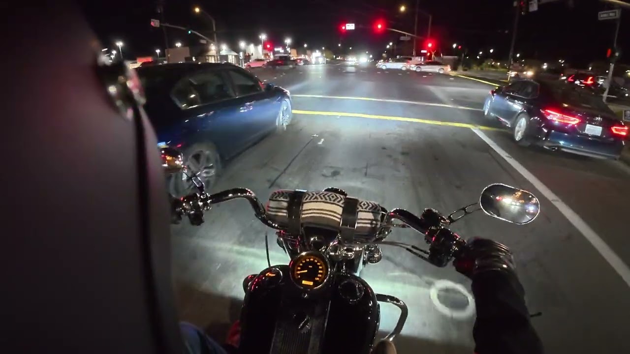 Bike night Sactown Whitewall Dunlop brake in 2 D