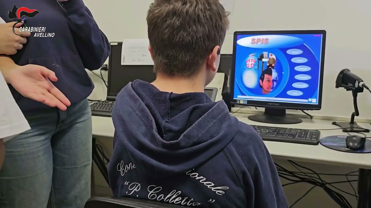 Gli alunni del Convitto Colletta in visita al Comando Provinciale Carabinieri