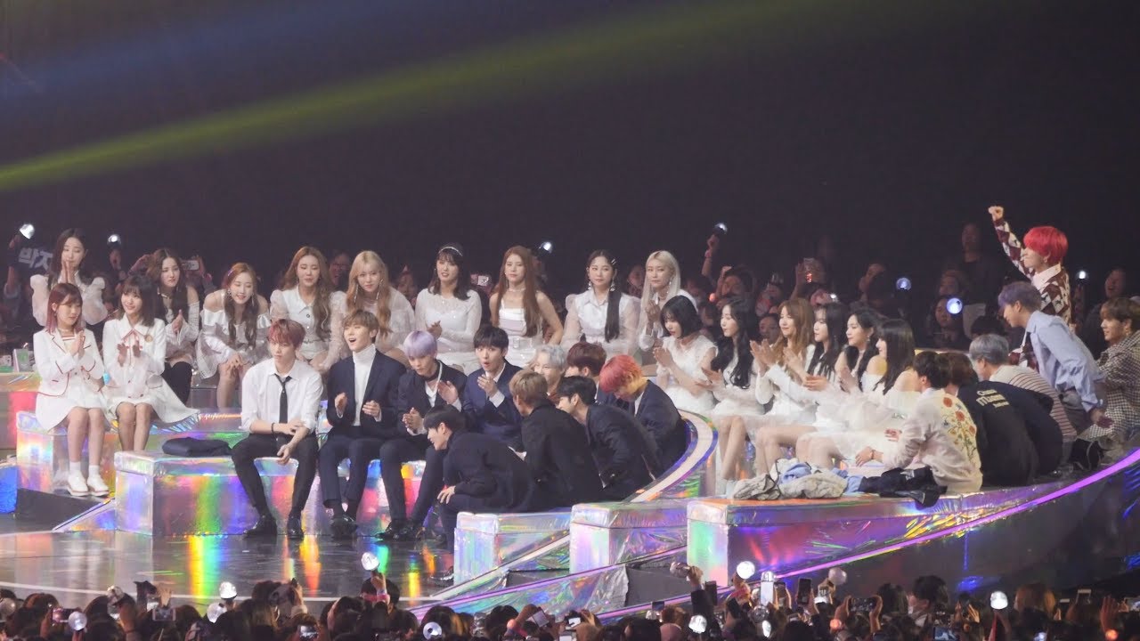 181201 방탄소년단(BTS),여자친구,모모랜드,워너원 댄스부문 남자수상소감 Reaction [4K]  직캠 by Mera