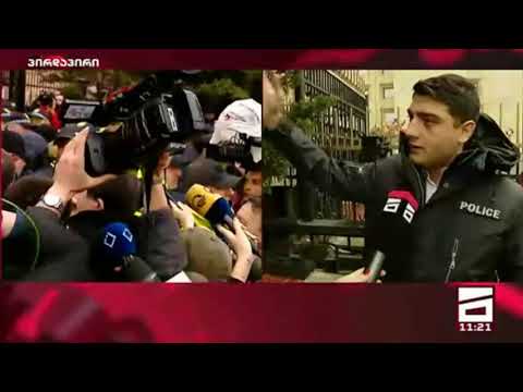 ბოქლომის დადების მცდელობა და ხმაური მთავრობის ადმინისტრაციასთან