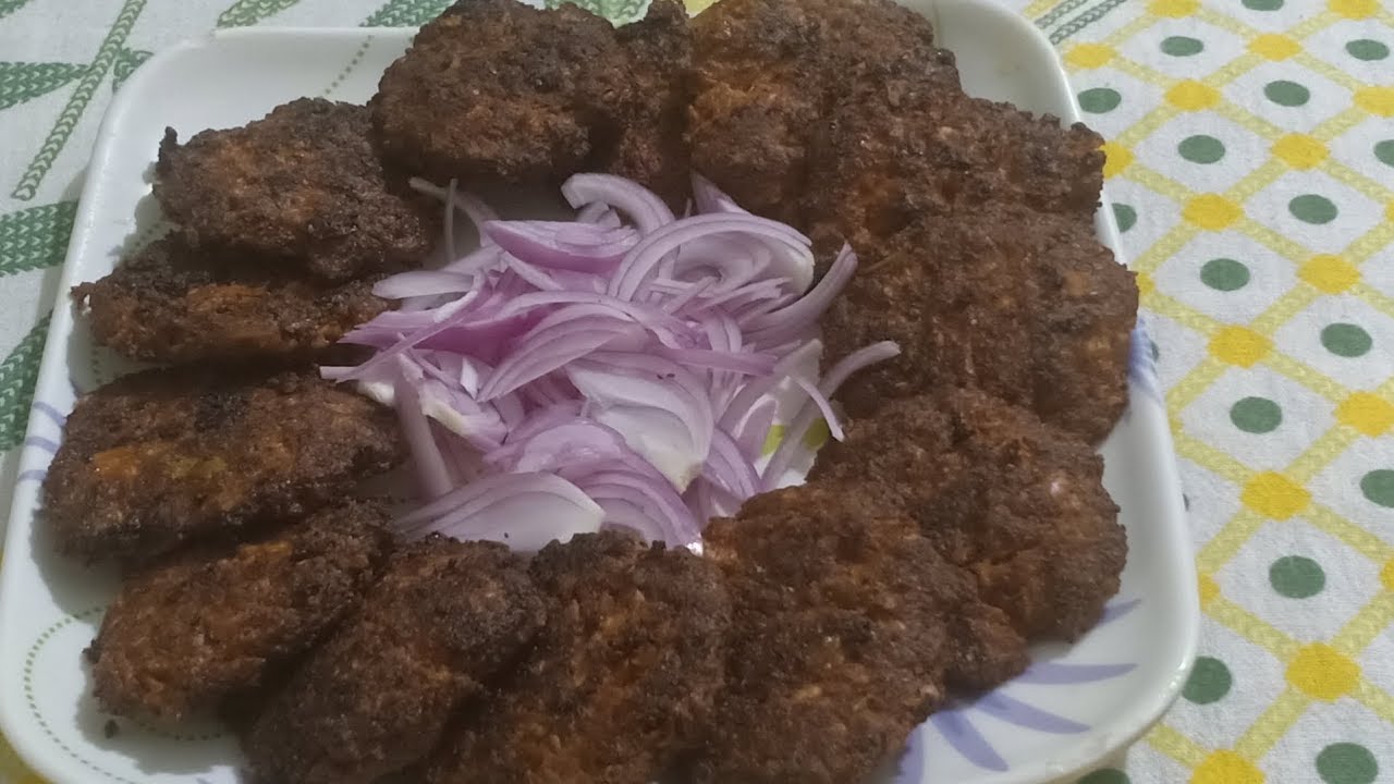 Pakistani Chapli Kabab | Beef Chapli Kabab - YouTube