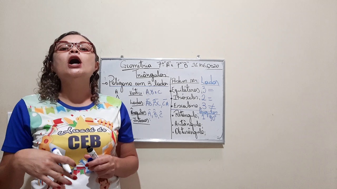 Em Uma Aula De Geometria Caio Realizou