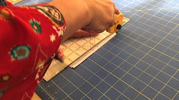 Super Easy Half Square Triangles using Star Singles