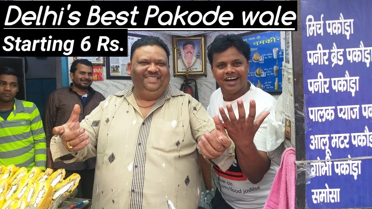 Delhi's Best Pakode Wale || At Ghanta Ghar Chowk || Delhi Street Food
