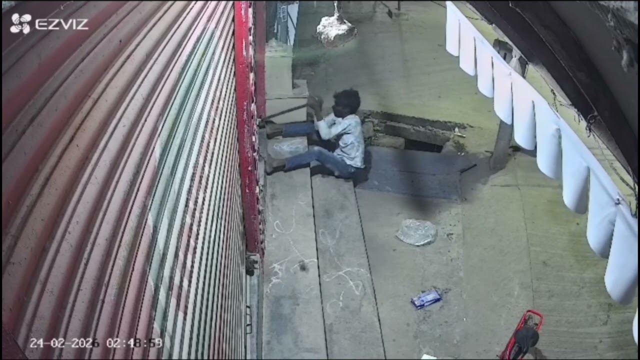 తాళాలు పగులగొట్టి నగదు దోచుకెళ్లిన దుండగులు… కేసు నమోదు | Prime9 West Godavari