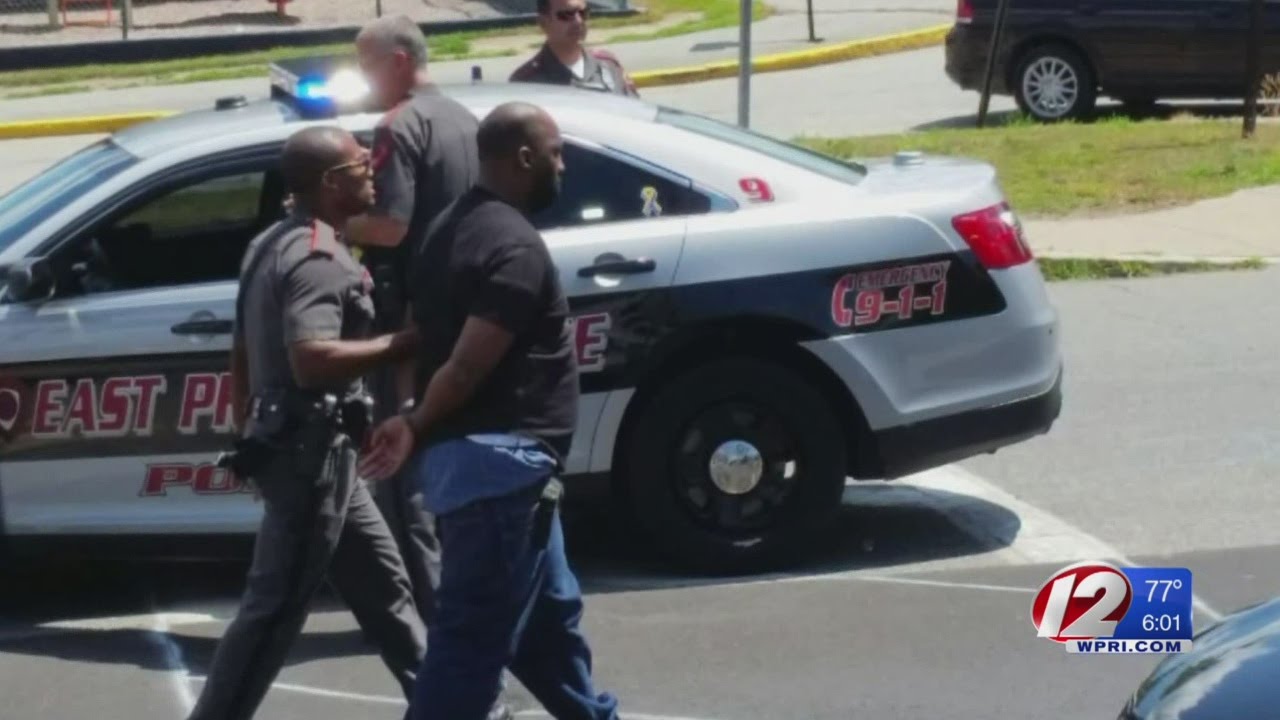 Police chase ends in arrest of breaking-and-entering suspects - YouTube
