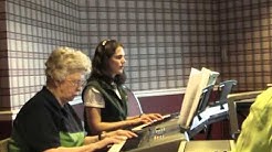 Musikgarten Adults: Enjoying the Piano Together  - Durasi: 5:51. 