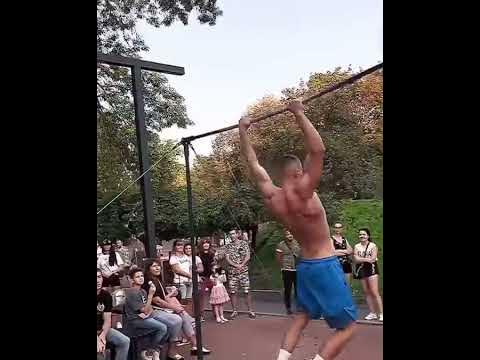 Качок удивил 😂дрыщей😂 - YouTube