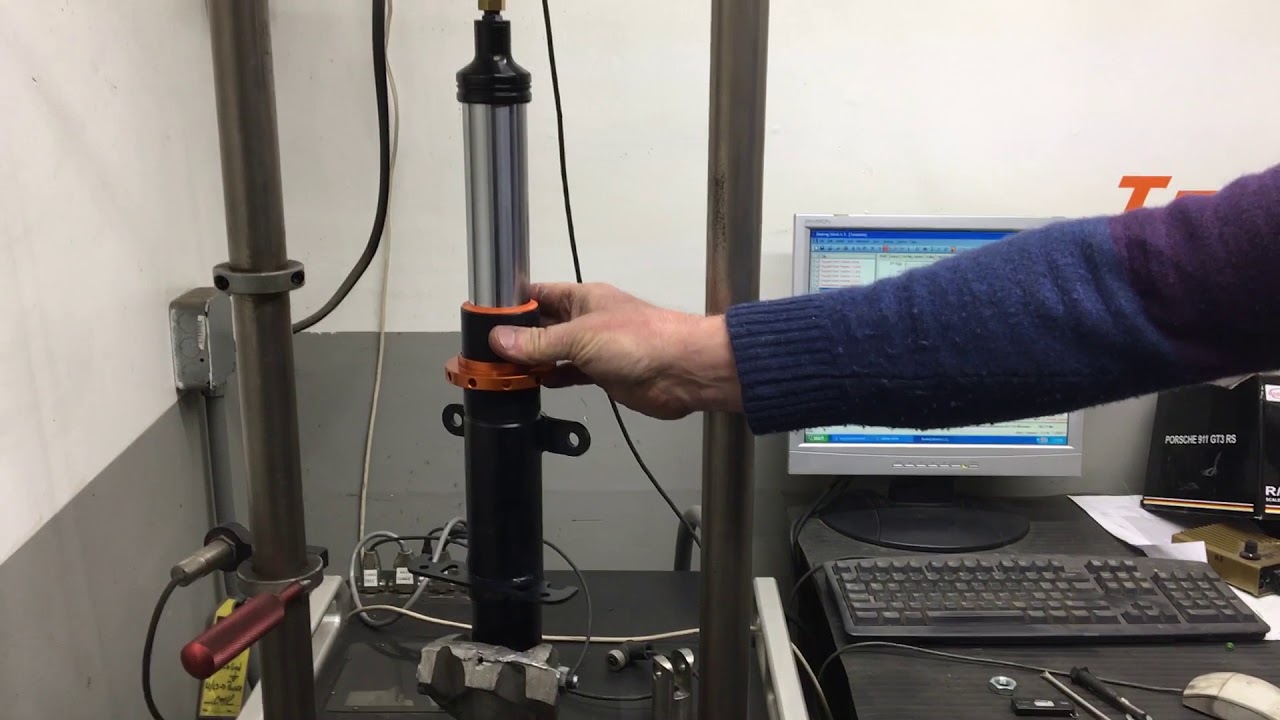 DSC Sport Focus RS Shock Dyno Demonstration (Tractive Suspension) YouTube