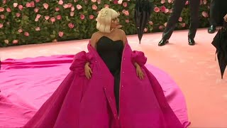 Lady Gaga se robó el show en gala del Met en Nueva York