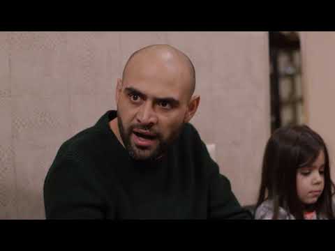 ქაიხოსრო მარტიაშვილმა ტუჩებში მაკოცა