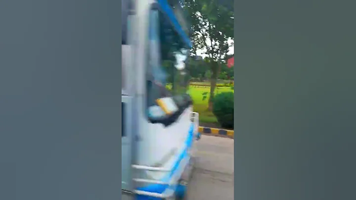 BZU Multan Tour through University Shuttle #BZU #bzumultan #university #qasuvlogs #shorts