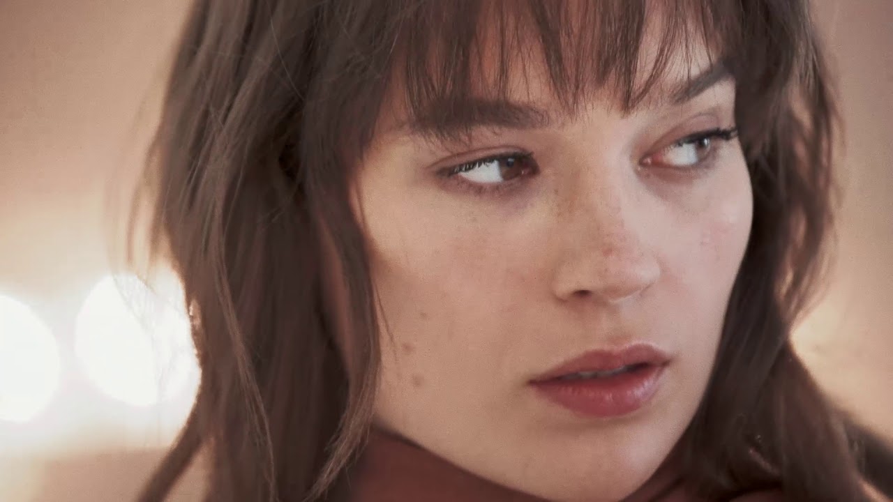 FALL WINTER 18-19 NUDE - YouTube