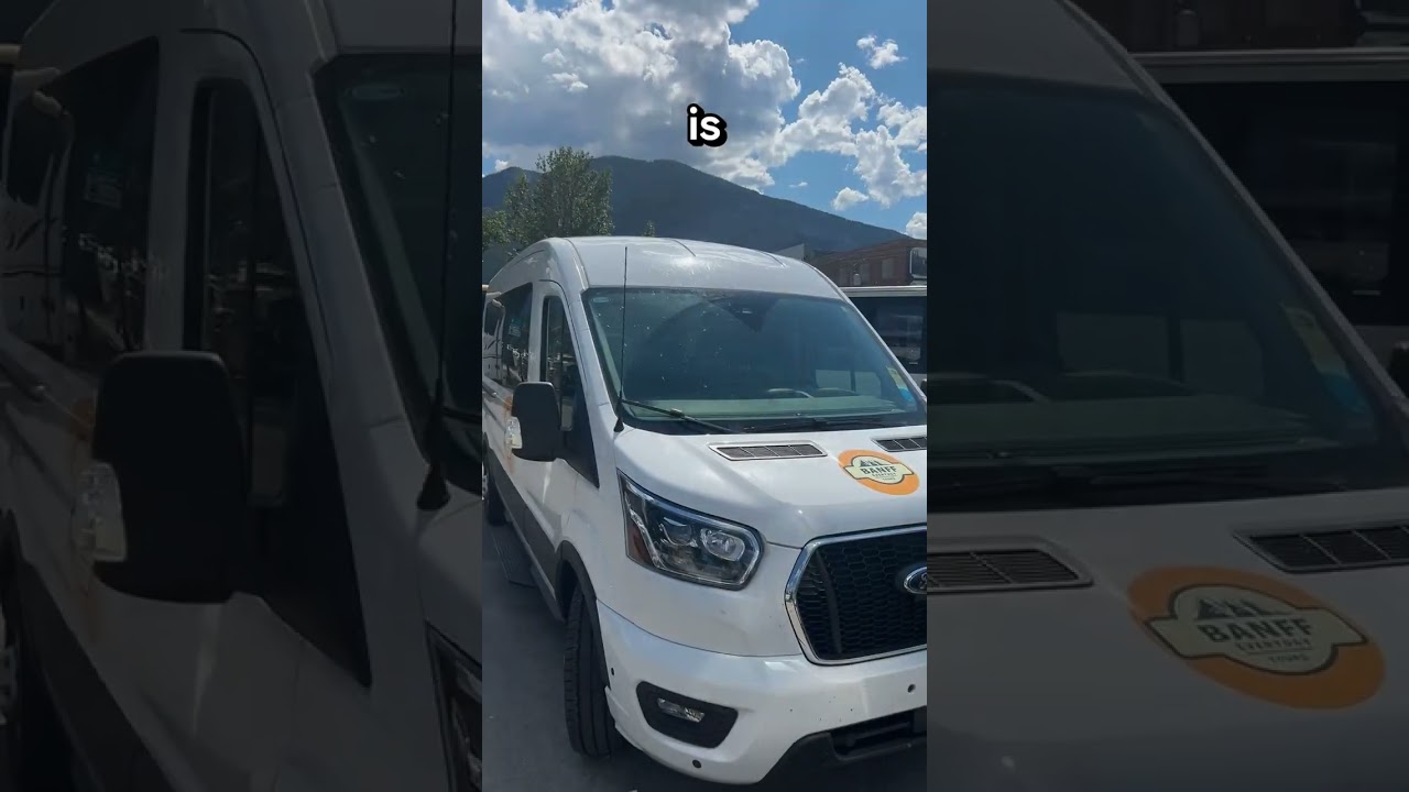 Moraine Lake Parking  