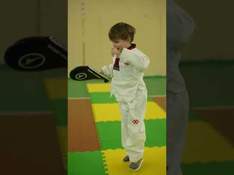Илюха что-то имеет против😊#taekwondo #тхэквондо #дети