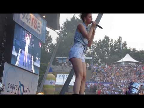 Lena - Taken By A Stranger / Tainted Love Live (rs2 Festival Wuhlheide Berlin 03.08.2013)