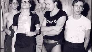 Devo ''Be Stiff''