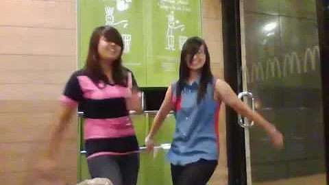 Roz and Aye Danz Craze