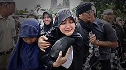 Ustad Jefri Shalawat Cinta {video lirik} - Durasi: 4:28. Ustad Jefri Shalawat Cinta {video lirik} - Durasi: 4:28.