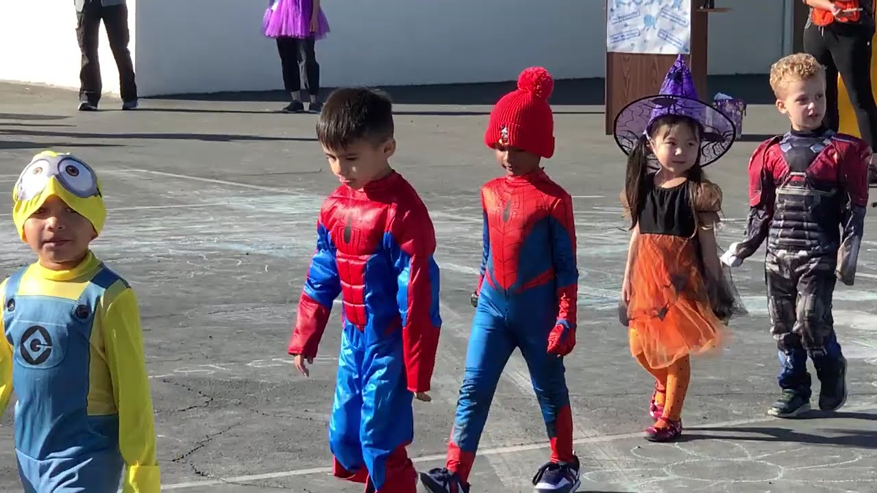 Lincoln Elementary School Halloween Parade 2024
