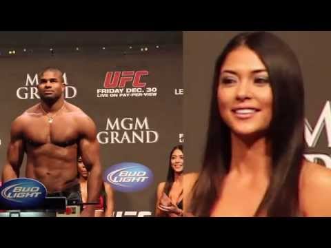 http://www.worldofmma.com/index.php/blog/54-ufc-ring-girl-arianny-celeste-amazed-by-alistair-overeem-at-ufc-141-weigh-ins | Alistair Overeem weighed in at 26...