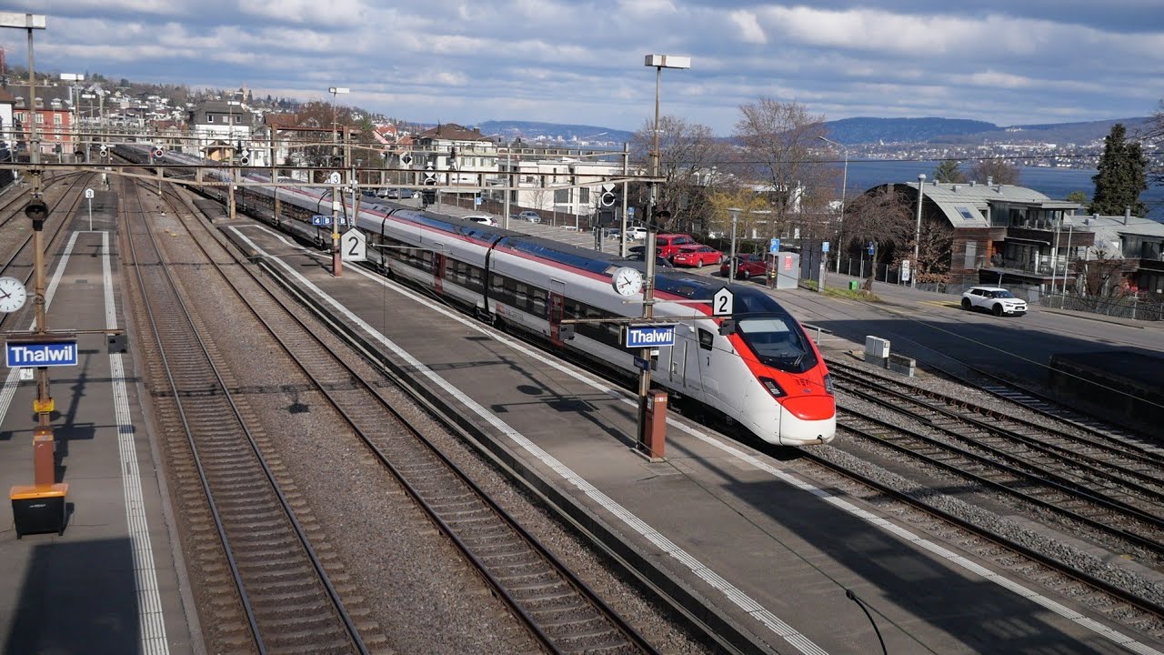Eisenbahnverkehr in Thalwil (CH) Mit Br 1116 185 420 502 526 514 501 460 450