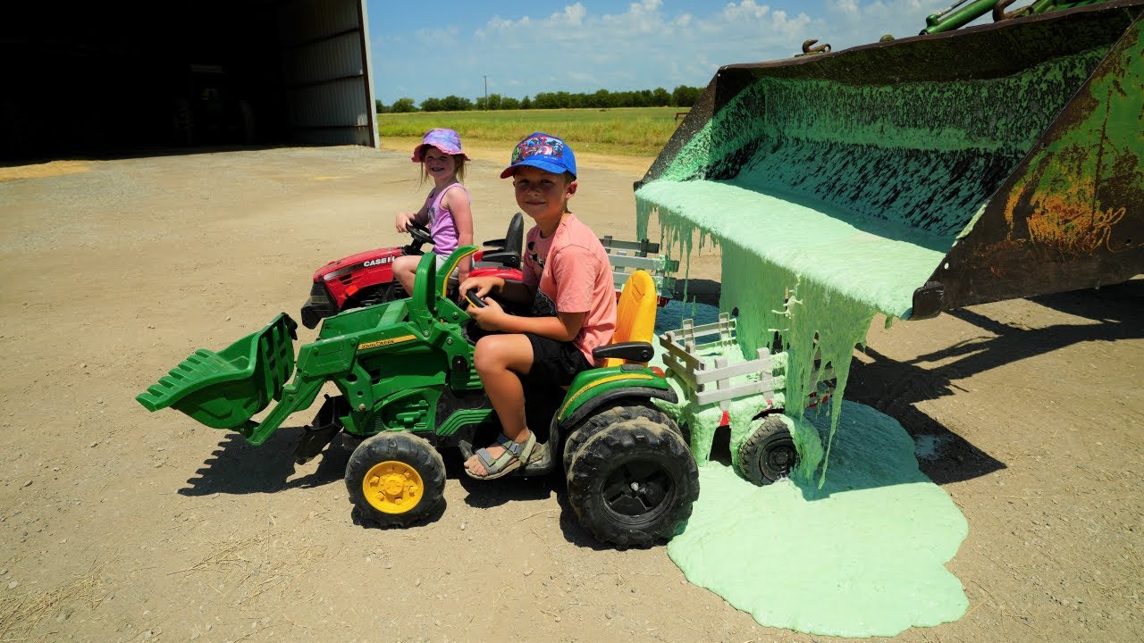 Dumping slime into kids tractors | Tractors for kids